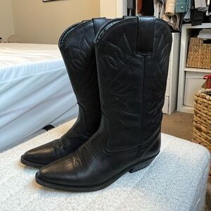Black cowboy boots